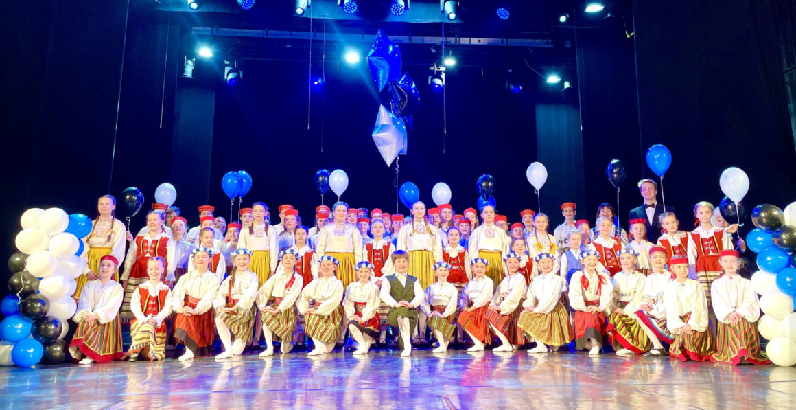 «Наш дом — Эстония»: в Центре русской культуры прошел праздничный концерт, посвященный 105-ой годовщине Эстонской Республики