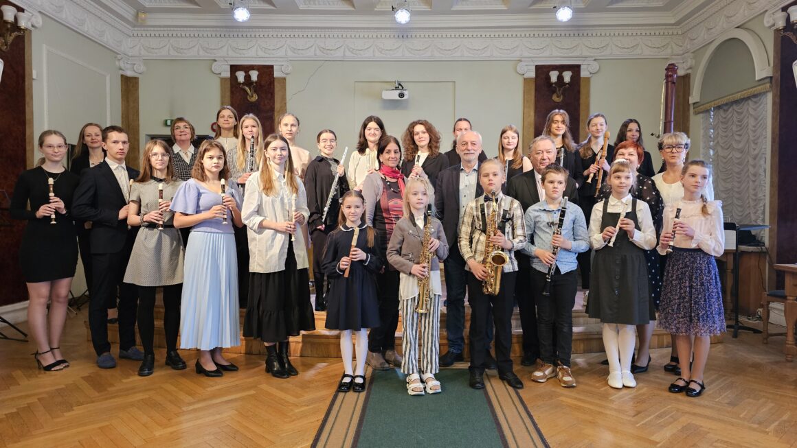 Vene Kultuurikeskuses toimus VIII Rahvusvaheline laste- ja noorte puhkpillide festival “VÕLUHELID”